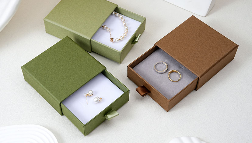 Jewelry box packaging