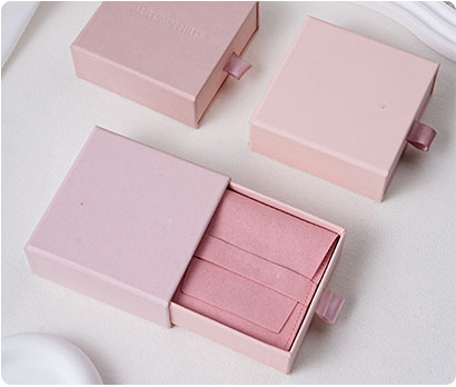 Pink jewelry box packaging